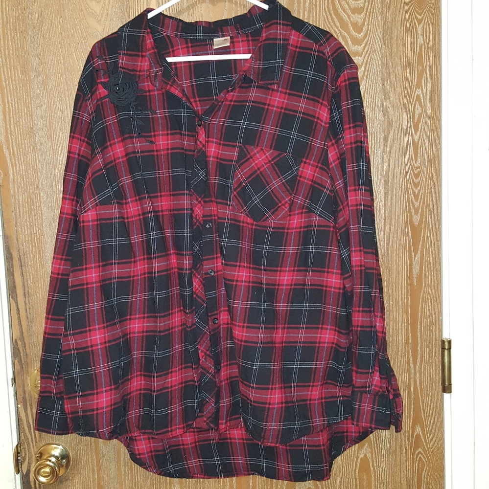 Red and black plaid top with rose